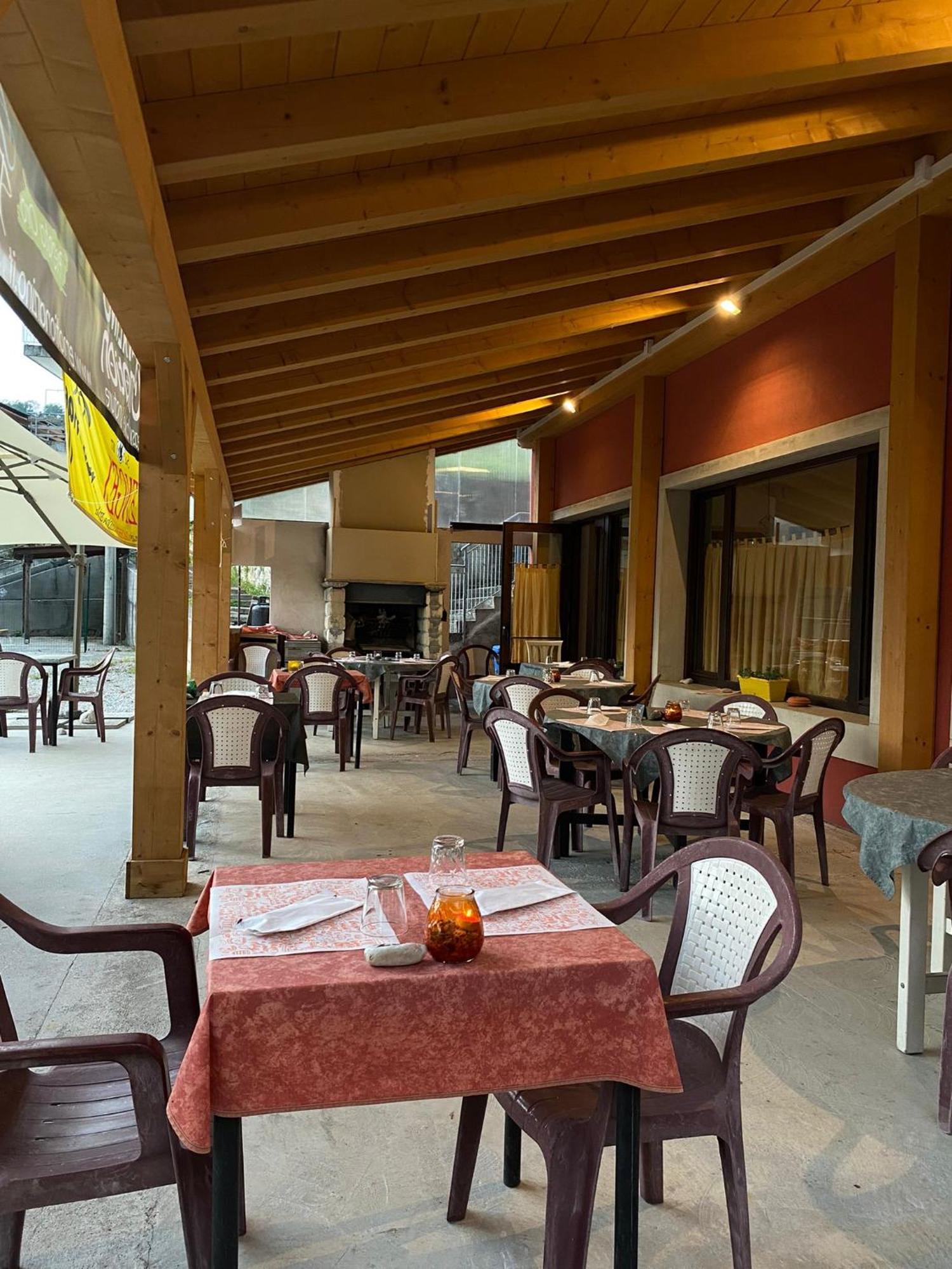 Albergo Alla Posta Anduins Exterior foto